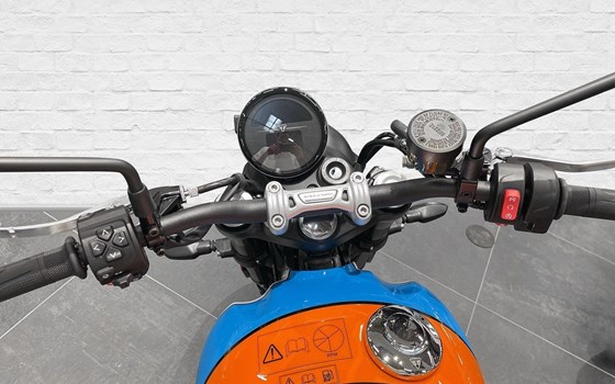 Gebrauchtmotorrad Triumph Speed Twin 900 - Bild 5