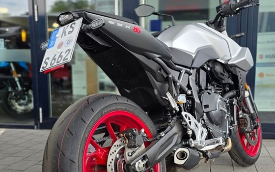 Neufahrzeug Suzuki GSX-8S - Bild 3