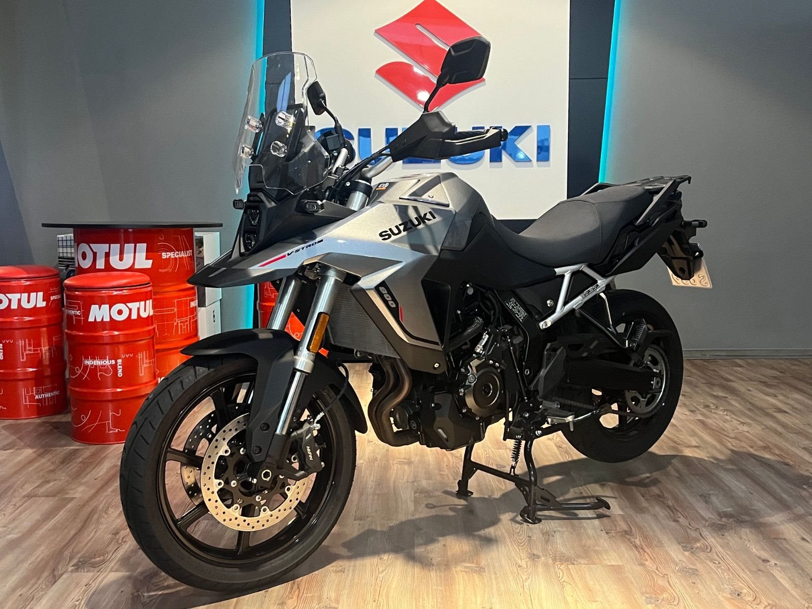 Suzuki V-Strom 800