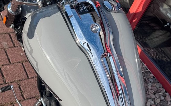 Gebrauchtmotorrad Harley-Davidson Softail Breakout 117 - Bild 17