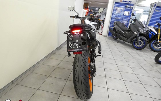 Gebrauchtmotorrad KTM 890 Duke - Bild 5