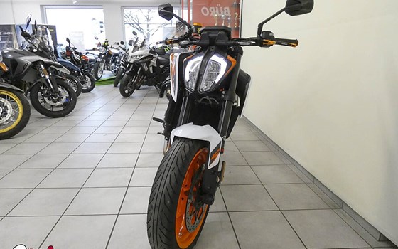 Gebrauchtmotorrad KTM 890 Duke - Bild 6