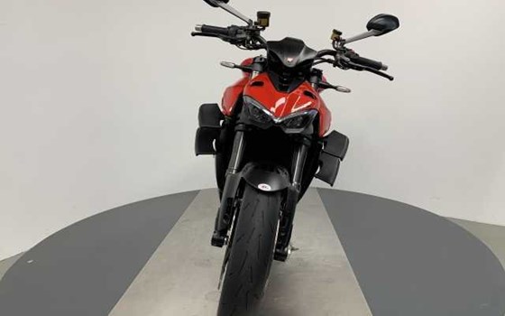Gebrauchtmotorrad Ducati Streetfighter V4 - Bild 5