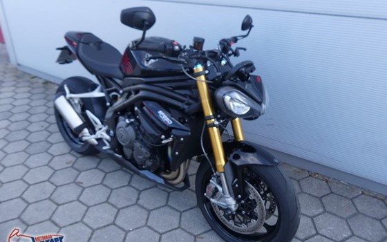 Gebrauchtmotorrad Triumph Speed Triple 1200 RS - Bild 2