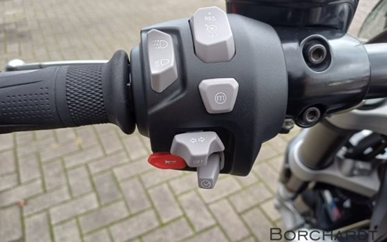 Gebrauchtmotorrad Triumph Rocket 3 R - Bild 17