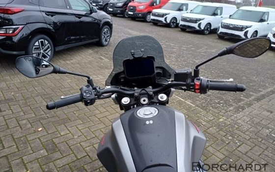 Neufahrzeug Moto Guzzi V85 Strada - Bild 9