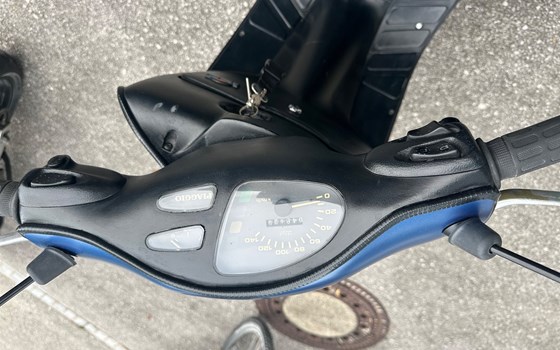 Gebrauchtmotorrad Piaggio Sfera 125 - Bild 2