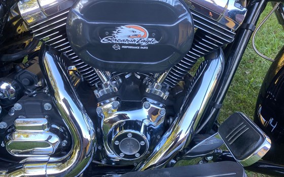Gebrauchtmotorrad Harley-Davidson Street Glide FLHX - Bild 3