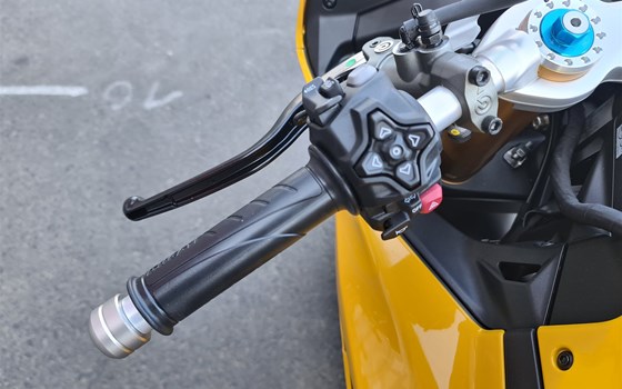 Neufahrzeug Ducati Panigale V2 S - Bild 8