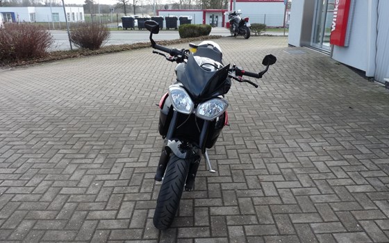 Gebrauchtmotorrad Triumph Street Triple - Bild 14