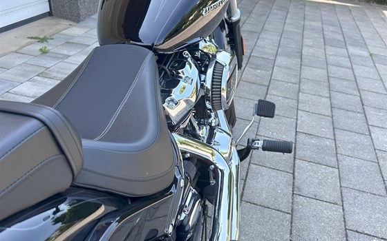 Gebrauchtmotorrad Harley-Davidson Softail Breakout 114 FXBRS - Bild 11