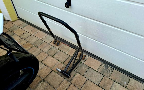 Gebrauchtmotorrad Honda CB 1000 R - Bild 9