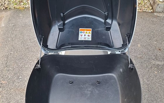 Gebrauchtmotorrad Honda SH300i - Bild 3