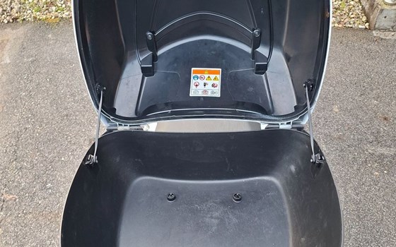 Gebrauchtmotorrad Honda SH300i - Bild 3