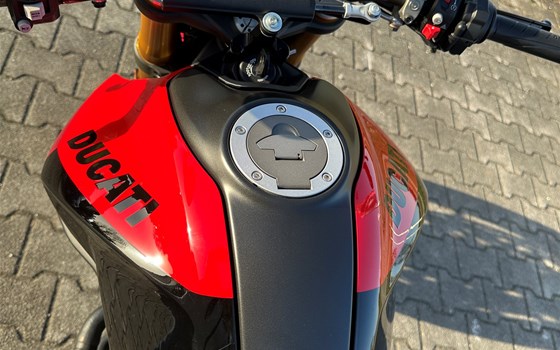 Gebrauchtmotorrad Ducati Monster SP - Bild 3