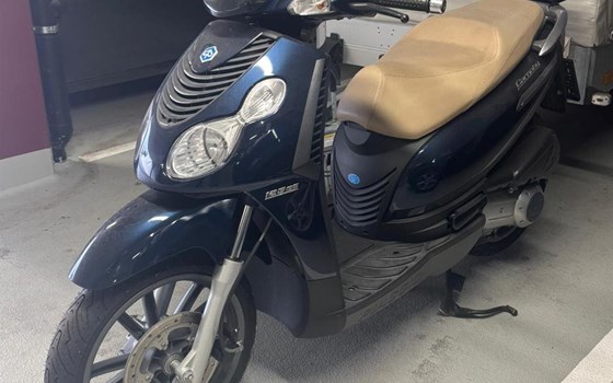 Gebrauchtmotorrad Piaggio Carnaby 125 - Bild 2