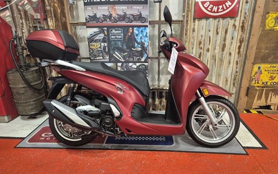 Gebrauchtmotorrad Honda SH350i - Bild 1