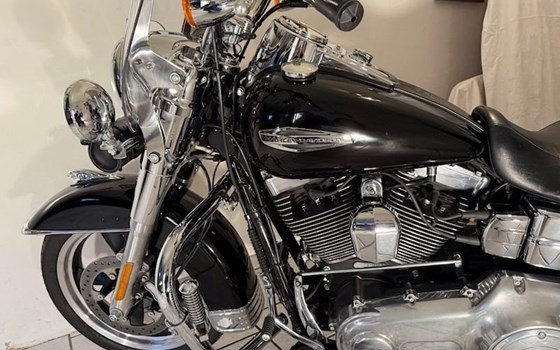 Gebrauchtmotorrad Harley-Davidson Dyna Switchback  FLD - Bild 13