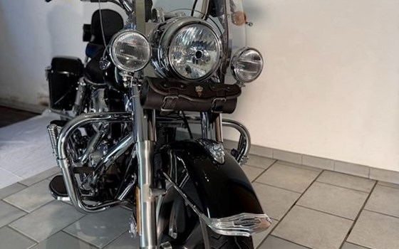 Gebrauchtmotorrad Harley-Davidson Dyna Switchback  FLD - Bild 2