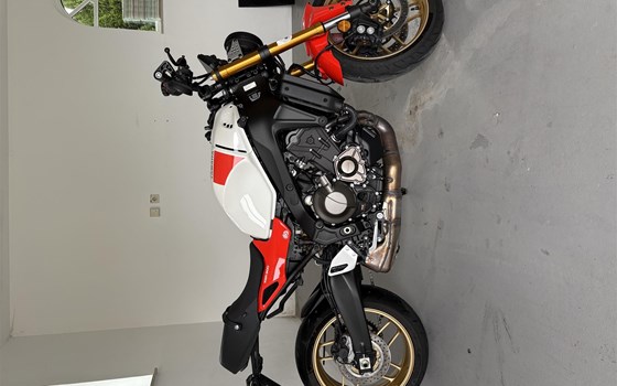 Gebrauchtmotorrad Yamaha XSR900 - Bild 3