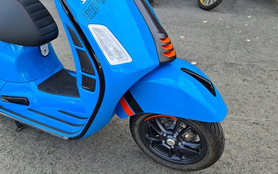 Gebrauchtmotorrad Vespa GTS 125 Super Sport - Bild 5