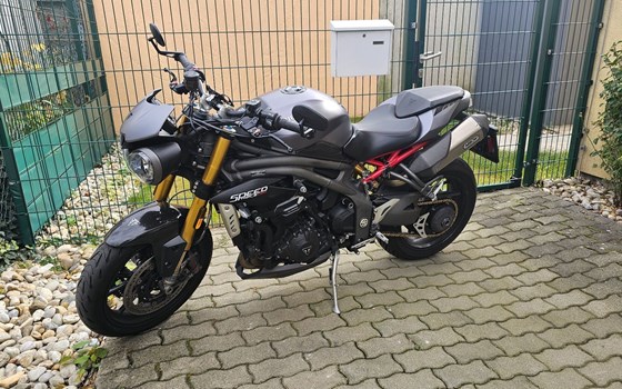 Gebrauchtmotorrad Triumph Speed Triple R - Bild 12