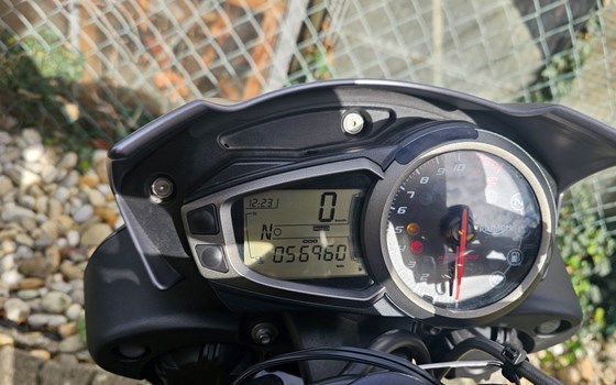 Gebrauchtmotorrad Triumph Speed Triple R - Bild 6