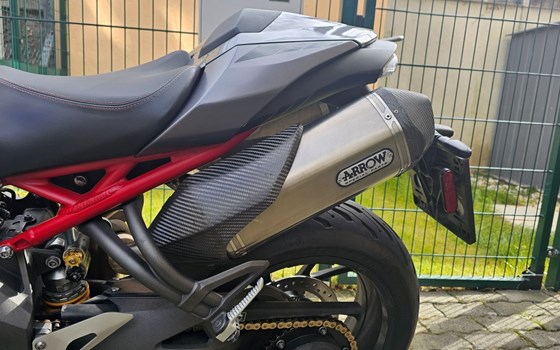 Gebrauchtmotorrad Triumph Speed Triple R - Bild 7