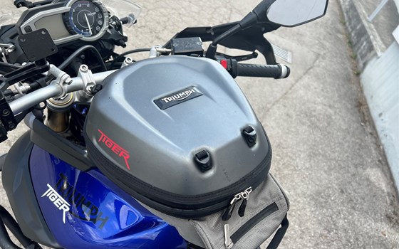 Gebrauchtmotorrad Triumph Tiger 800 - Bild 3