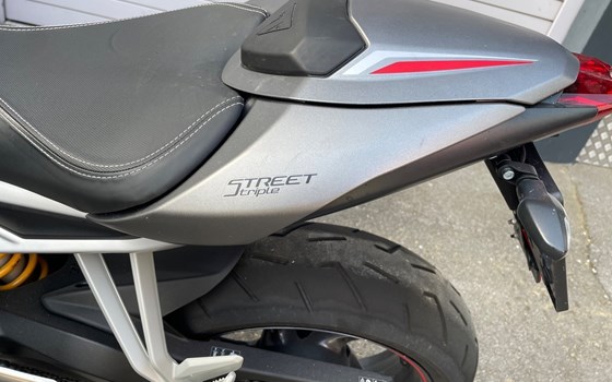 Gebrauchtmotorrad Triumph Street Triple 765 RS - Bild 4