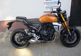Neumotorrad Suzuki GSX-8T