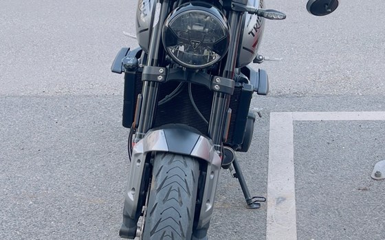 Gebrauchtmotorrad Triumph Trident 660 - Bild 1
