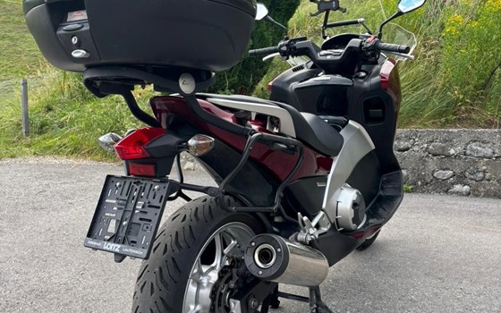 Gebrauchtmotorrad Honda Integra - Bild 12