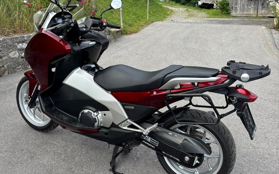 Gebrauchtmotorrad Honda Integra - Bild 6