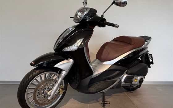 Gebrauchtmotorrad Piaggio Beverly 300 i.e. - Bild 1