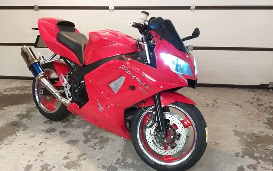 Motorrad Occasion Triumph Daytona 650 - Bild 4