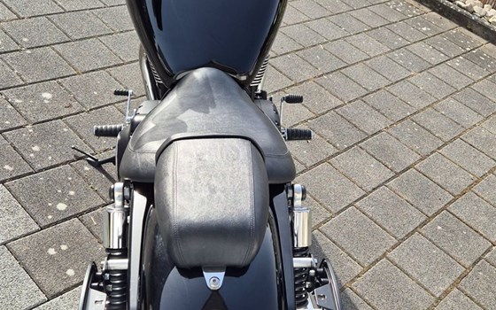 Motorrad Occasion Triumph Thunderbird Storm - Bild 11