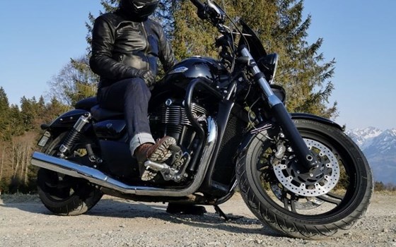 Motorrad Occasion Triumph Thunderbird Storm - Bild 12