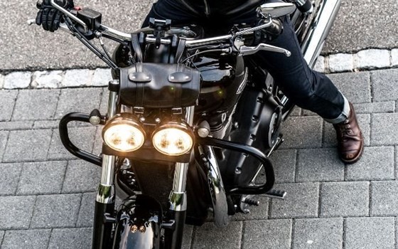 Motorrad Occasion Triumph Thunderbird Storm - Bild 13