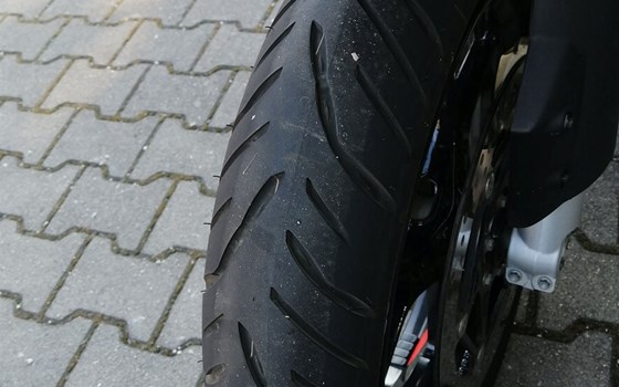 Gebrauchtmotorrad Aprilia Dorsoduro 900 - Bild 4