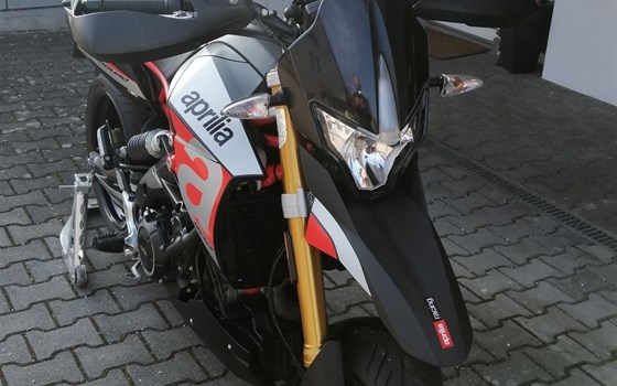 Gebrauchtmotorrad Aprilia Dorsoduro 900 - Bild 8