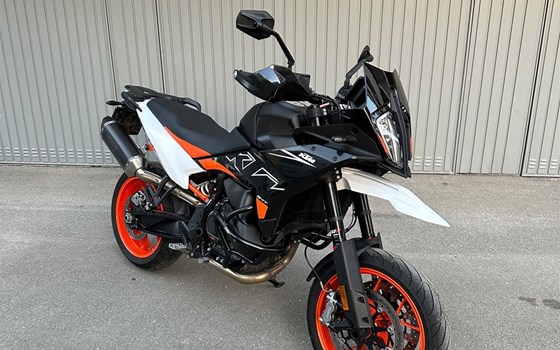 Gebrauchtmotorrad KTM 890 SMT - Bild 6
