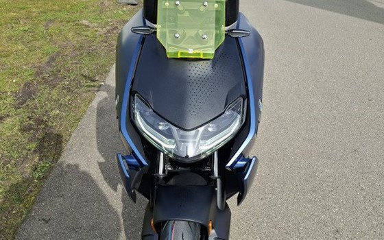 Neufahrzeug BMW CE 04 - Bild 7