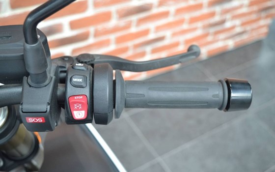 Gebrauchtmotorrad BMW S 1000 R - Bild 11