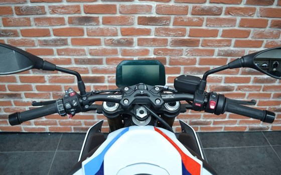 Gebrauchtmotorrad BMW S 1000 R - Bild 12