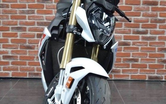 Gebrauchtmotorrad BMW S 1000 R - Bild 2