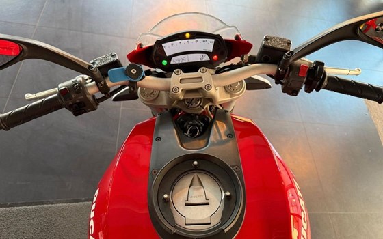 Gebrauchtmotorrad Ducati Monster 796 - Bild 7