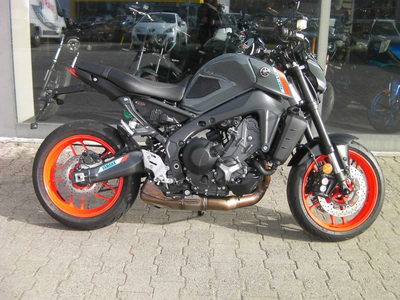 Yamaha MT-09 
