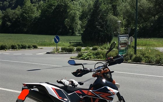Gebrauchtmotorrad KTM 690 SMC R - Bild 1