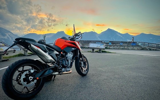 Gebrauchtmotorrad KTM 790 Duke L - Bild 1